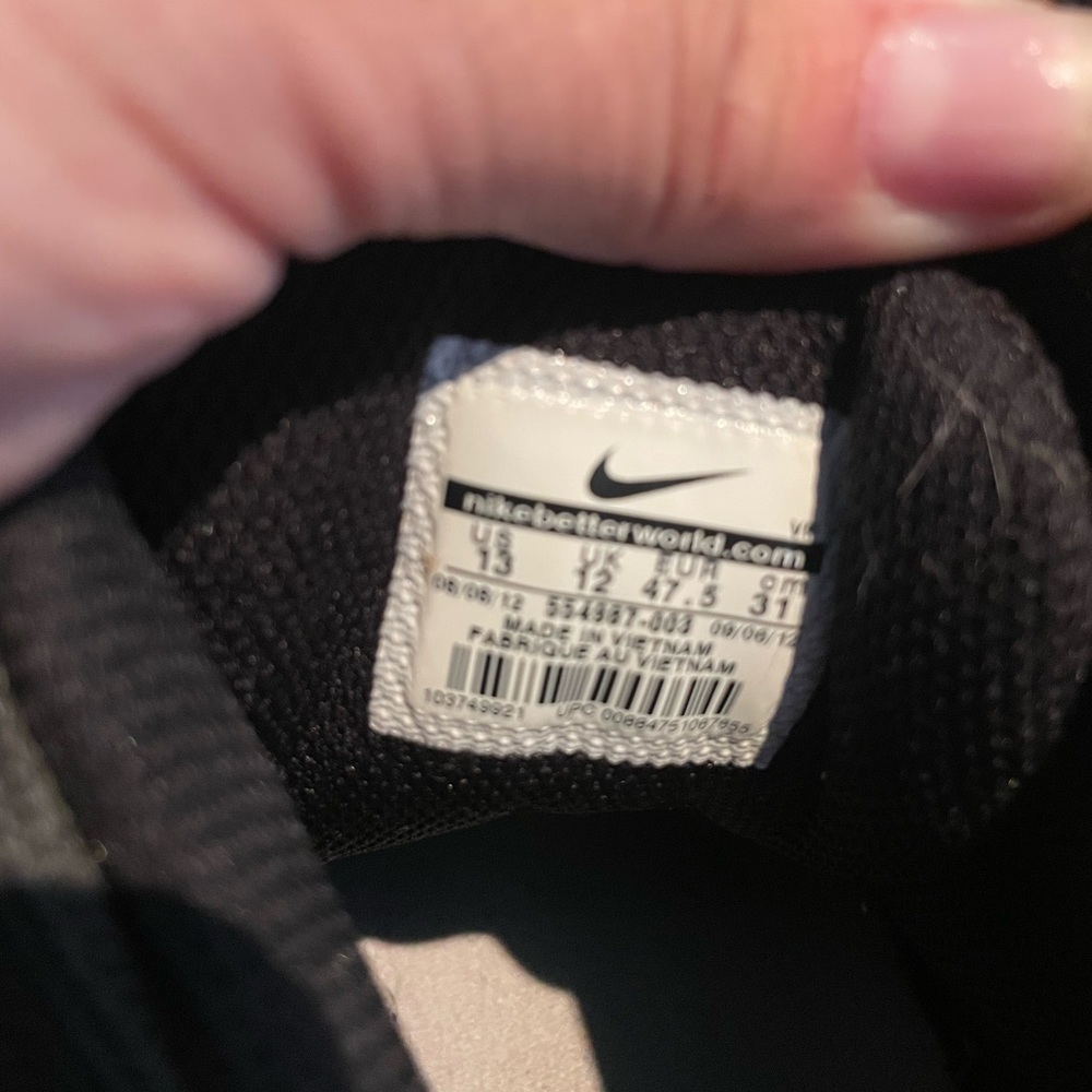 BLACK NIKE - Picture 2 of 6